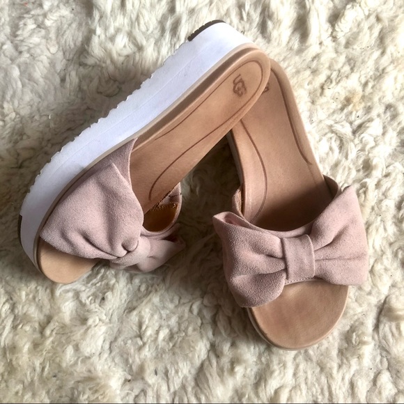 UGG Joan Platform Bow Suede Sandals In Pink, sz 8 - Picture 2 of 3